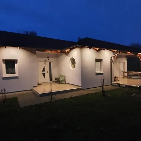 Villa Nap Haz Balatonoszod